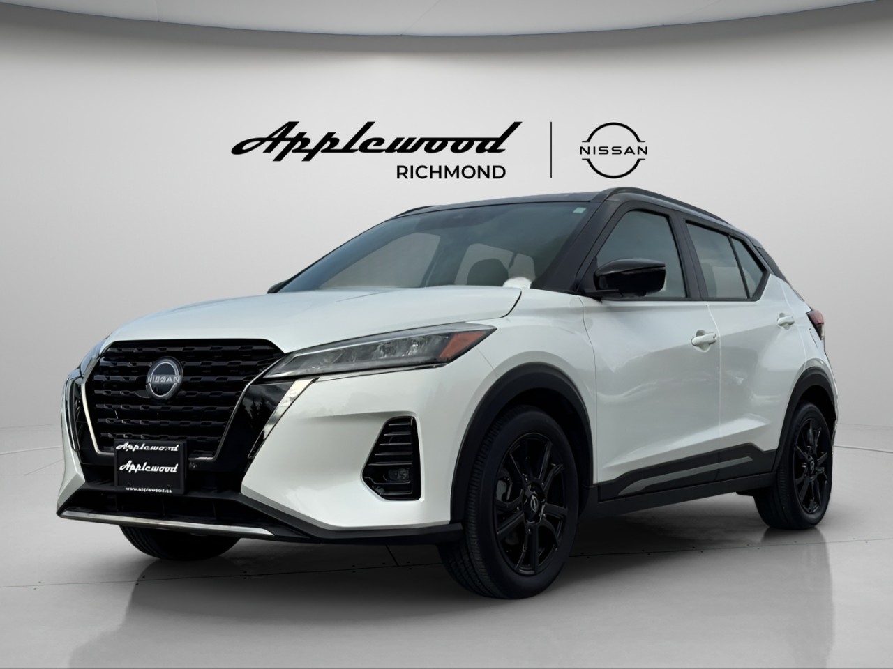 2023 Nissan® Kicks SR Premium Package