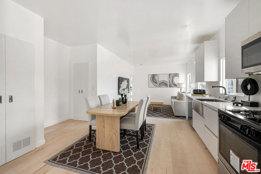 117 W Channel Road 115 Santa Monica CA, 9040264109155214210121