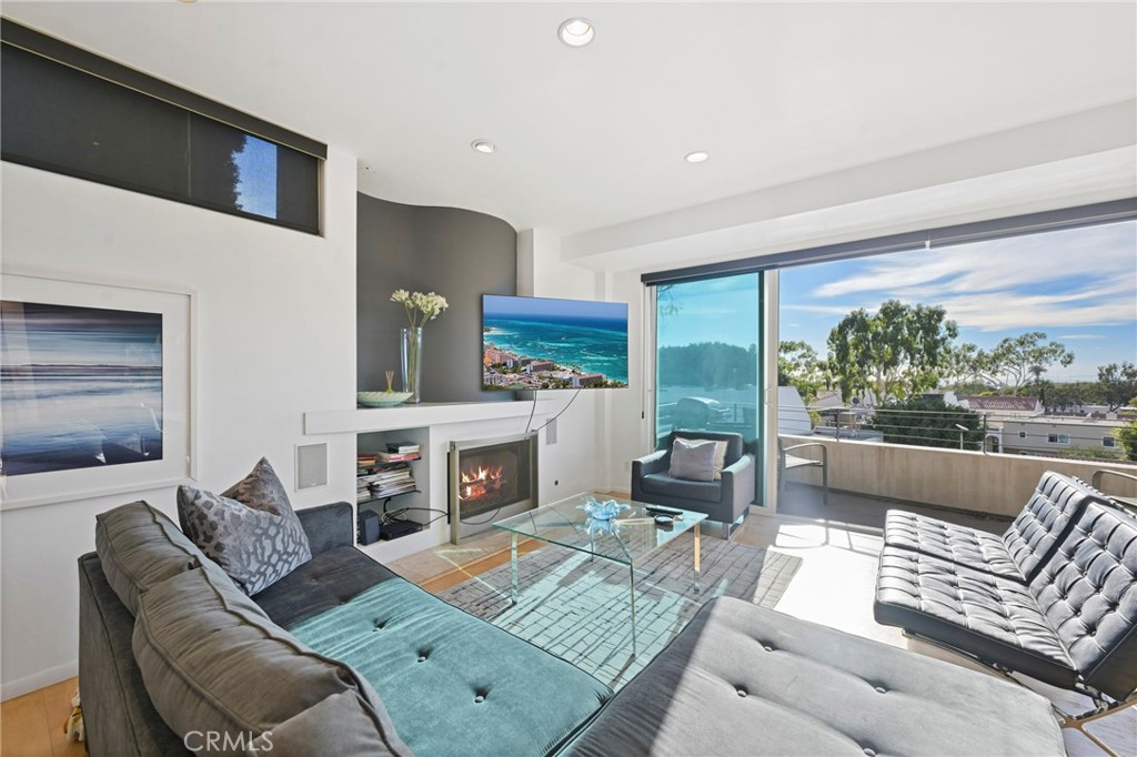 326 Loma Terrace Laguna Beach CA, 9265164111322966403120