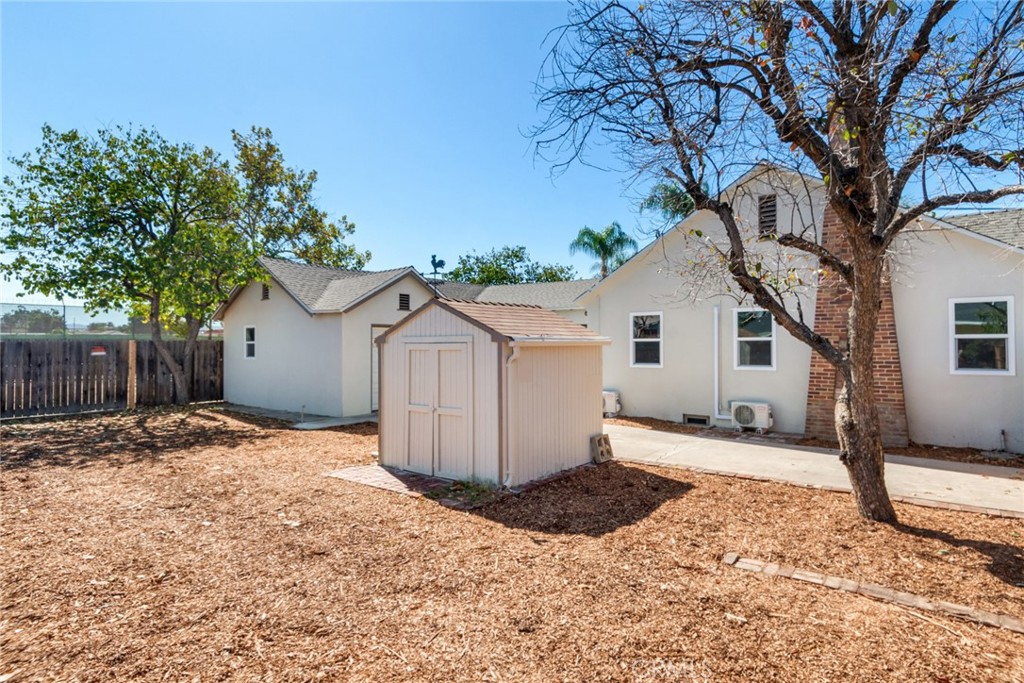 9708 Garfield Riverside CA, 9250364140483311361120