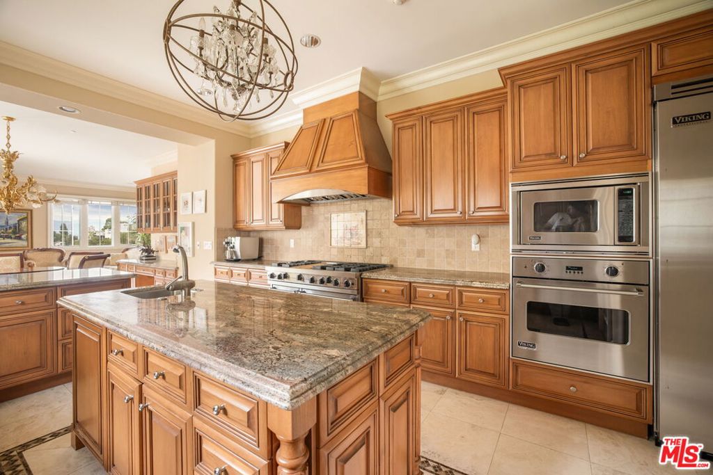 3691 Benedict Canyon Lane Sherman Oaks CA, 9142363868186070659122