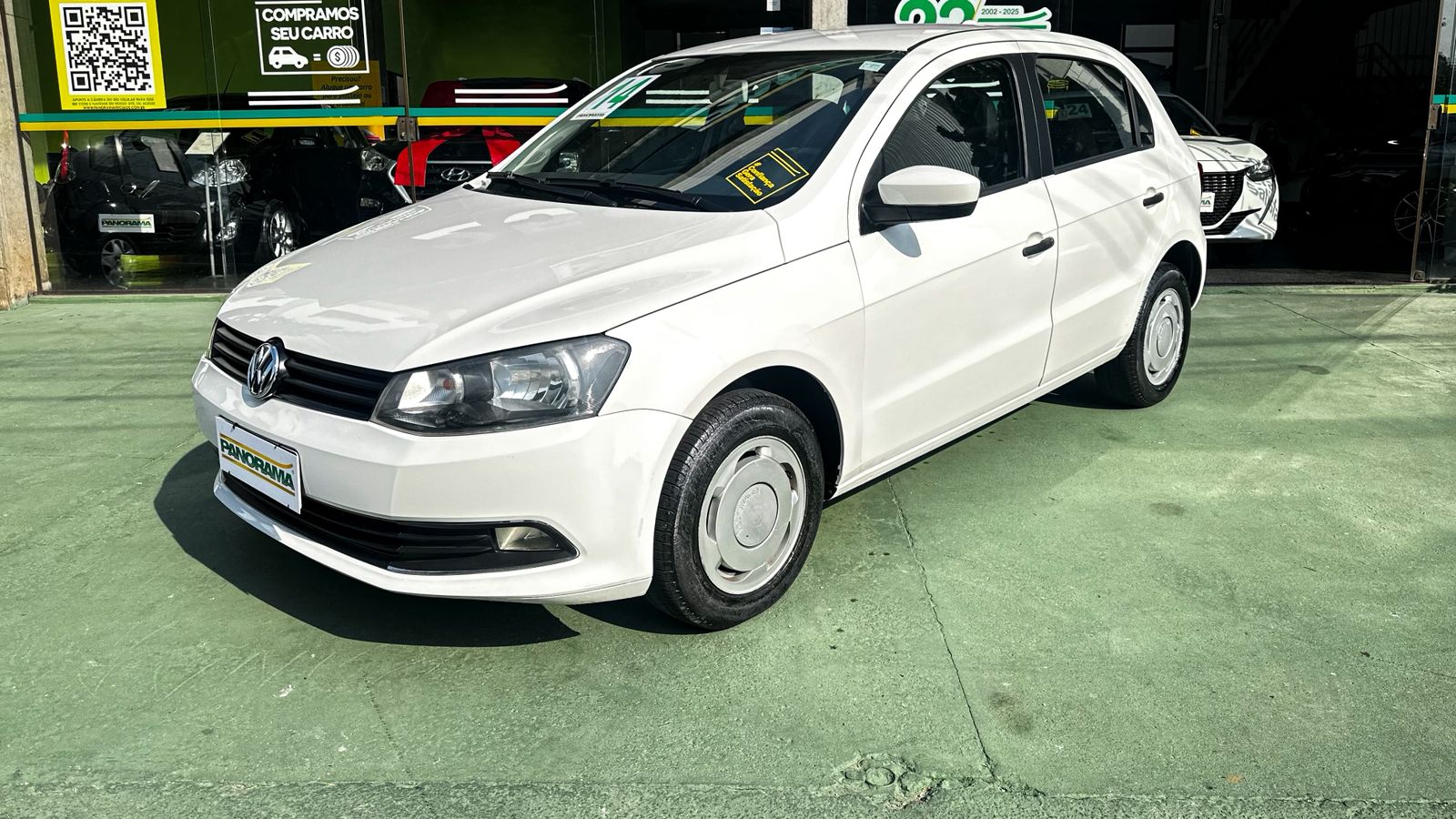 VOLKSWAGEN GOL 2013 1.6 MI 8V FLEX 2-DOOR AUTOMATED G.VI