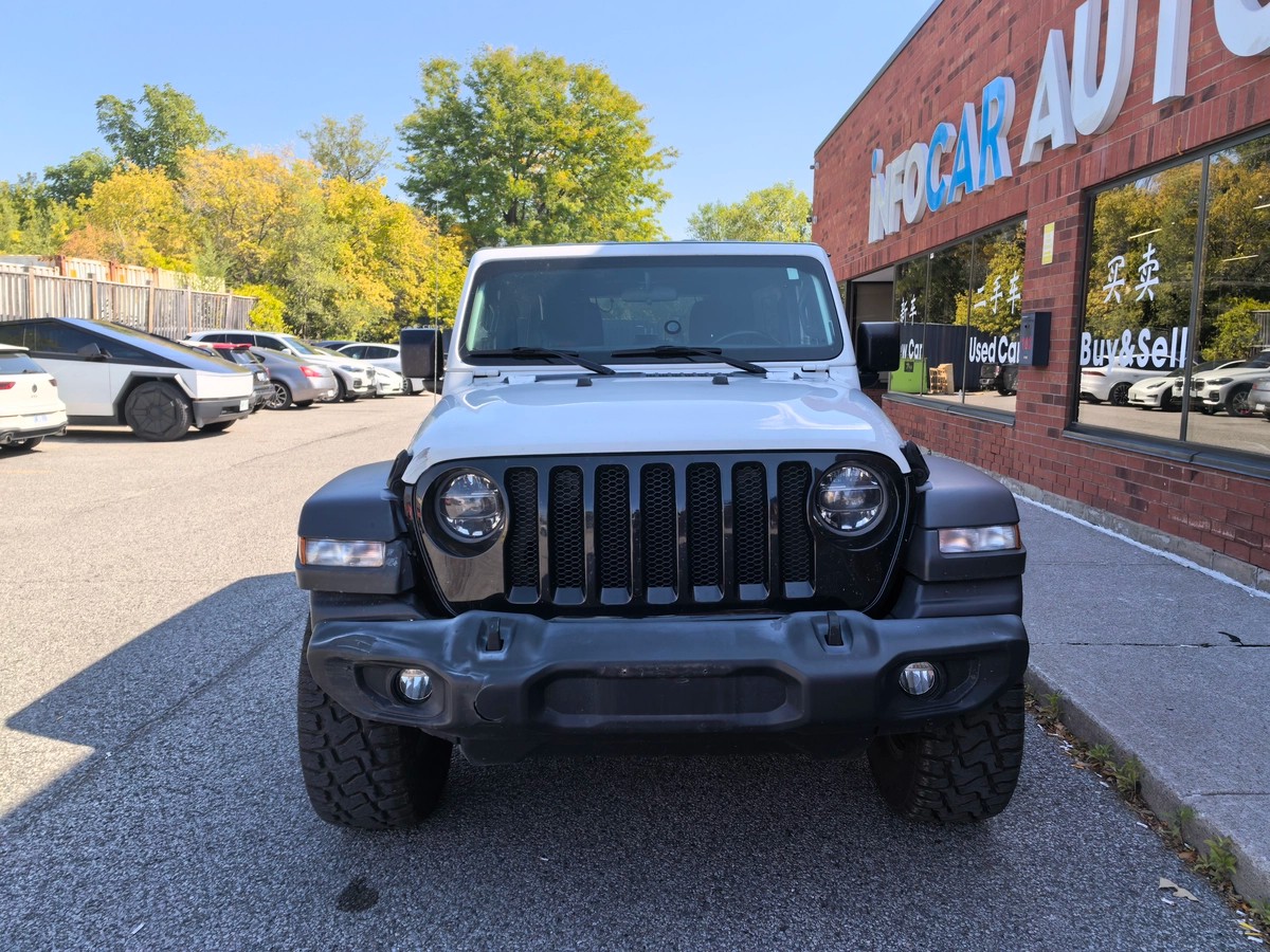 ﻿2020﻿ ﻿Jeep﻿ ﻿Wrangler﻿ ﻿Sport64135469242370122
