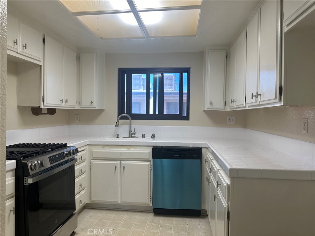950 Virginia Street El Segundo CA, 9024564108263544067120