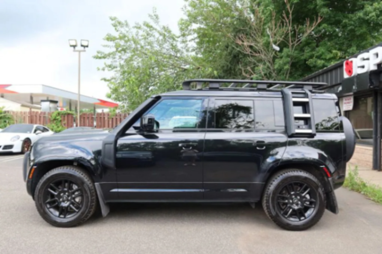 Pre-Owned 2022 Land Rover Defender 110 X-Dynamic SE Sport Utility 4D63280818557185121
