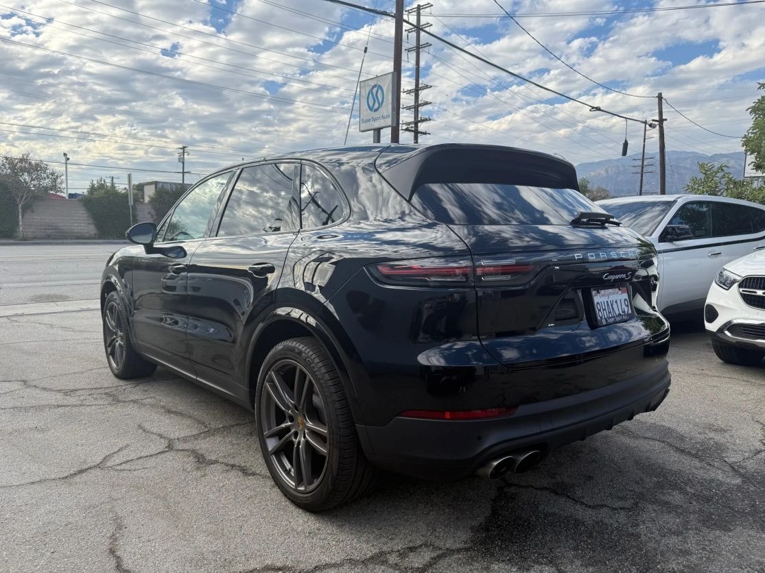 2019 PORSCHE CAYENNE64035483834241126