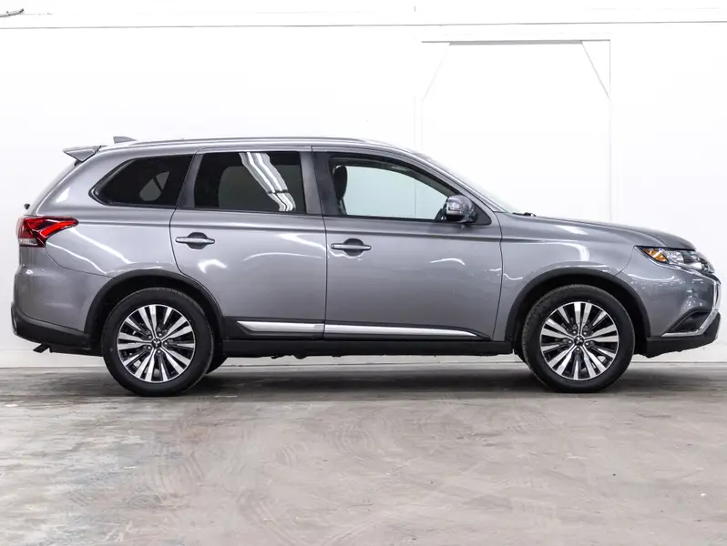 2020 Mitsubishi Outlander64462633174658122