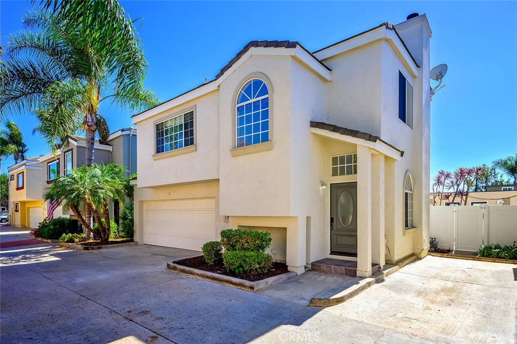 2525 Orange Avenue C Costa Mesa CA, 9262763867832437121120