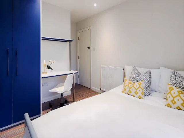 6 Guildford Street64196311646722122