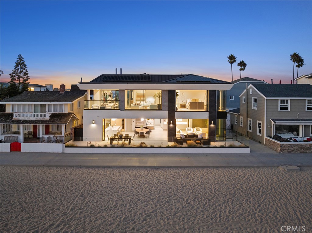 706 W Oceanfront, Newport Beach CA, 9266163713239241091120