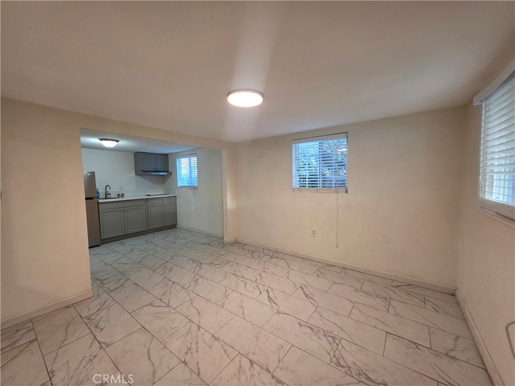 $1,200/month 523 Brookside C Redlands CA, 9237364086655423235121