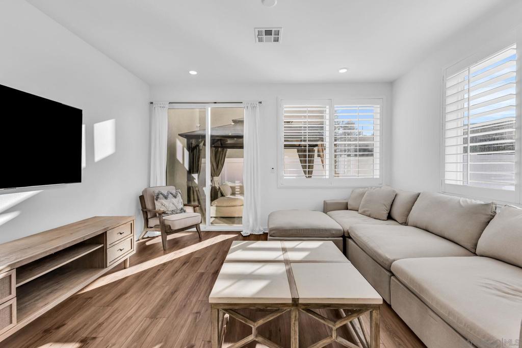 31545 Angel Aura Winchester CA, 9259664091212590594121