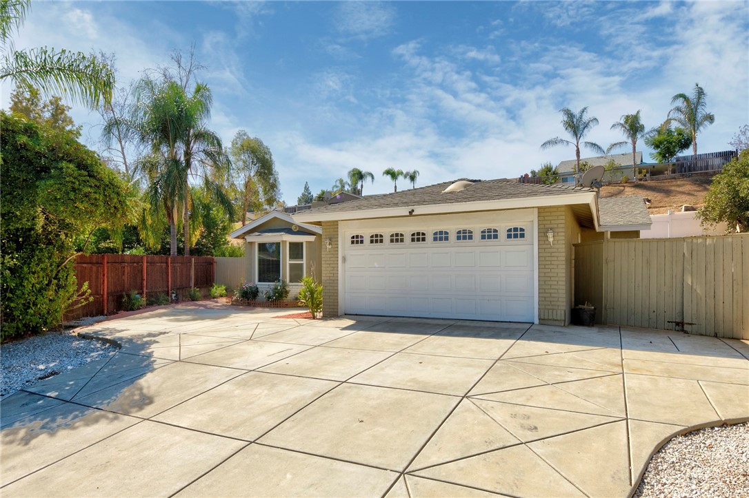 1764 Coplen, Corona CA, 9288264077304317441122
