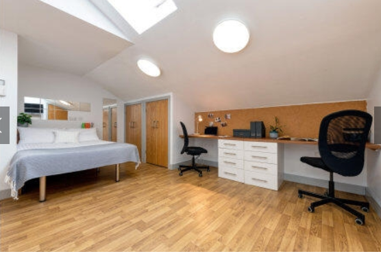 Collegiate St James Street64610341229443122
