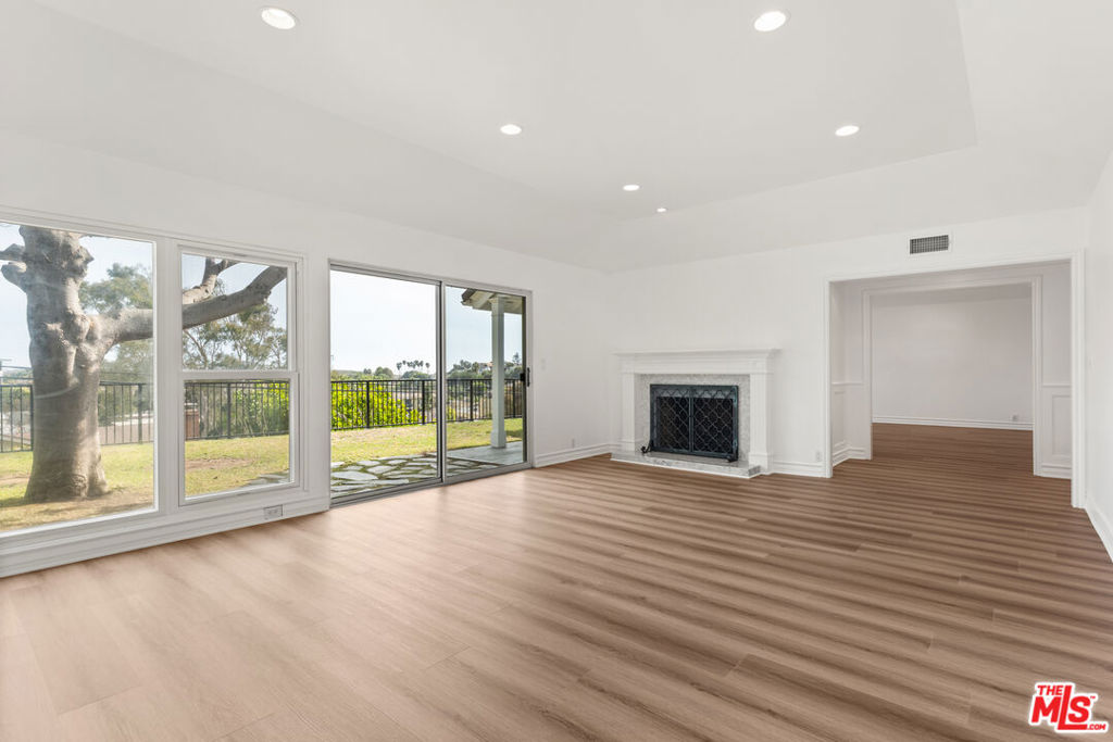 8375 Zitola Terrace Playa Del Rey CA, 9029363789538893571121