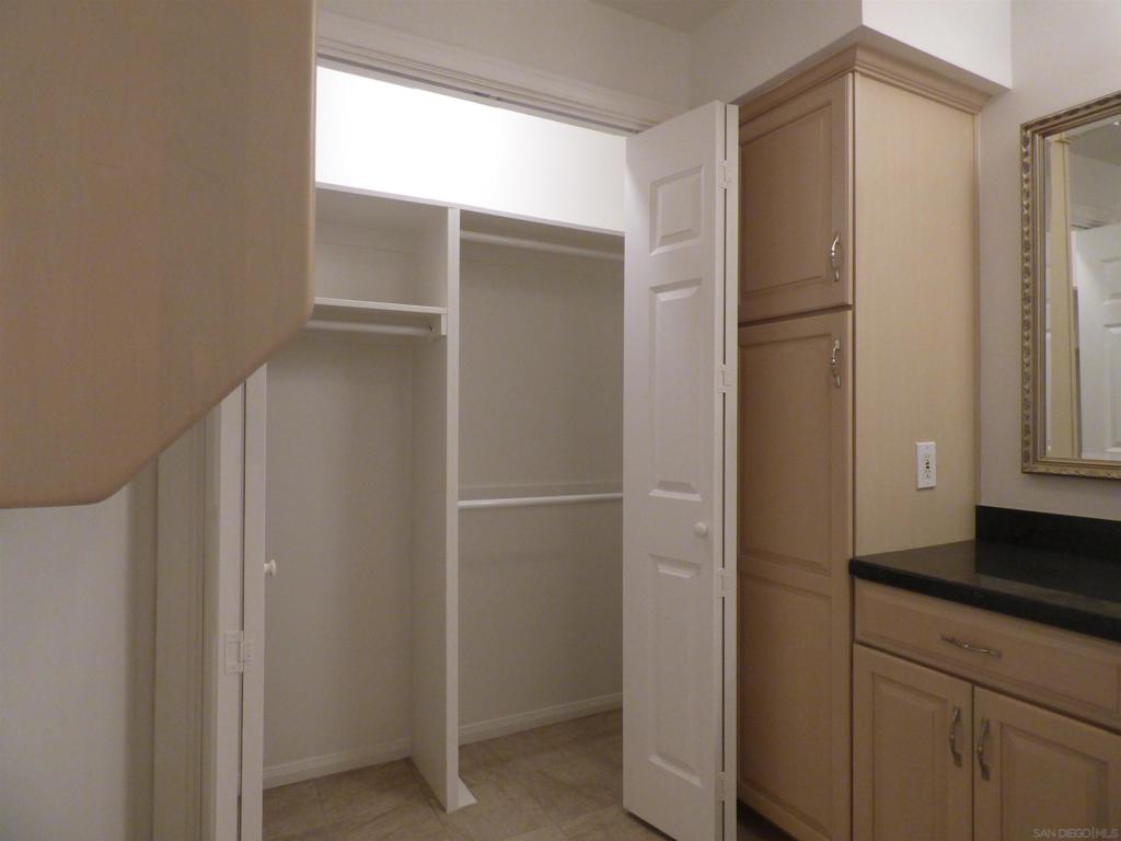 8263 Camino del Oro 178 La Jolla CA, 9203763867878532611122