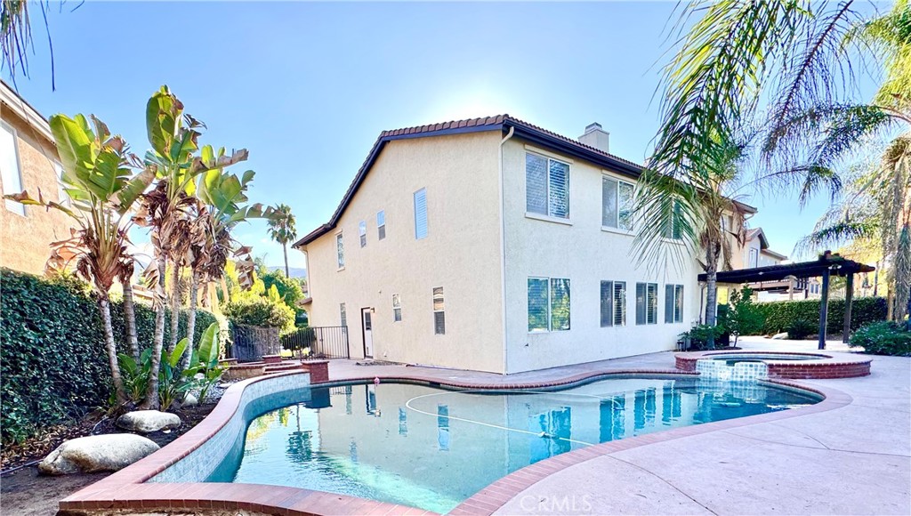1083 Stanislaus Corona CA, 9288164111854489091120