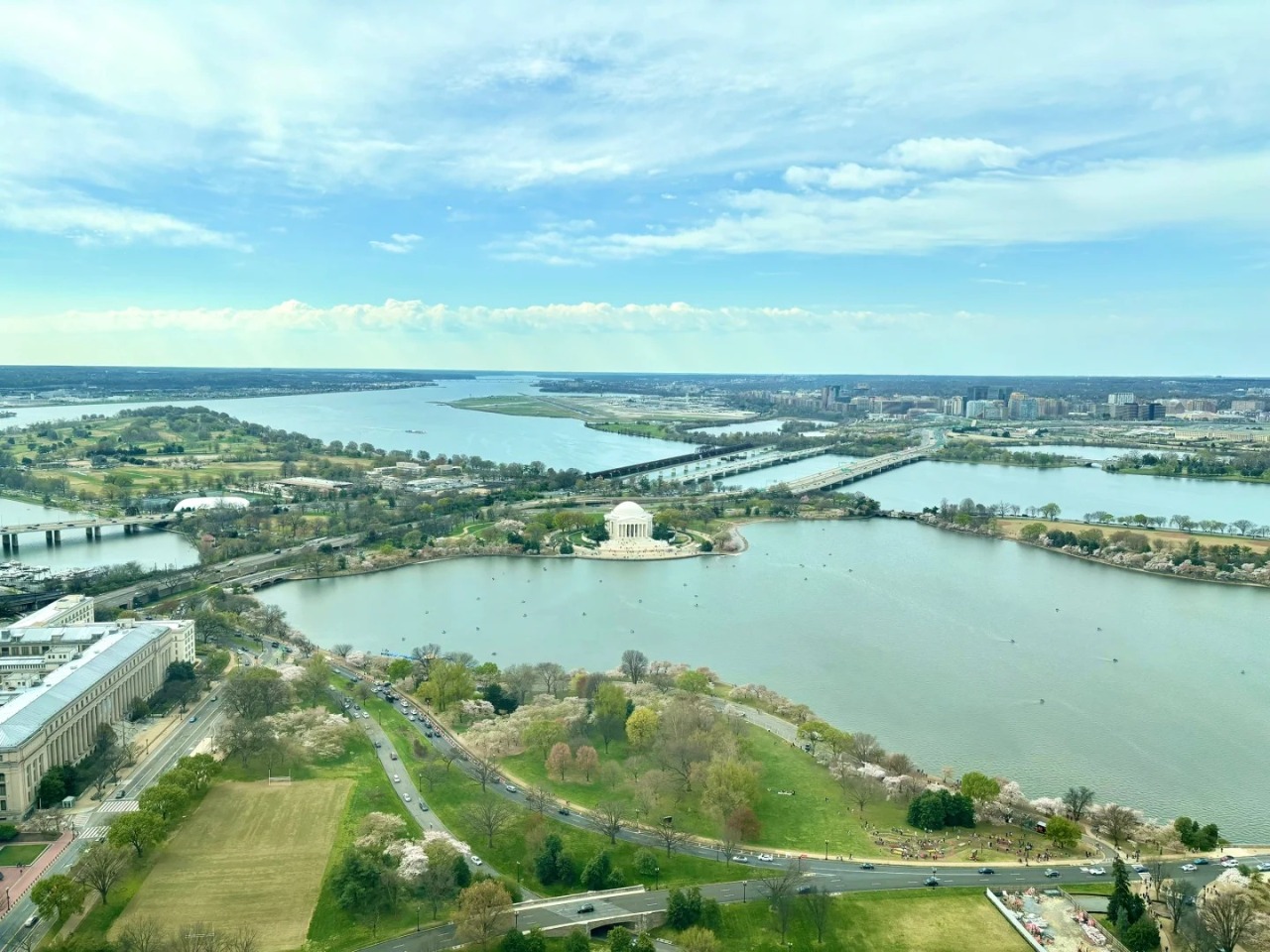 <1 Day> [Small Group of 2-14 People | Trace Historical Sites] Washington D.C. One-Day Tour: Interior Visit to Capitol Building + Lincoln Memorial + Mysterious White House + Pentagon64118995095298121