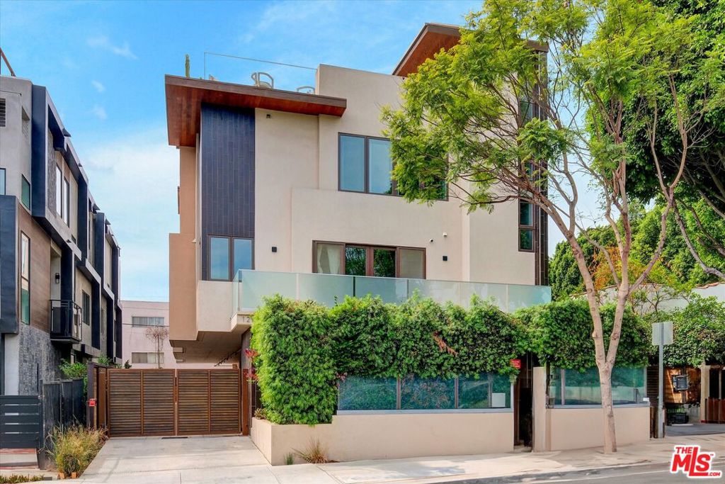 1249 N Formosa Avenue, West Hollywood CA, 9004663865655664641120