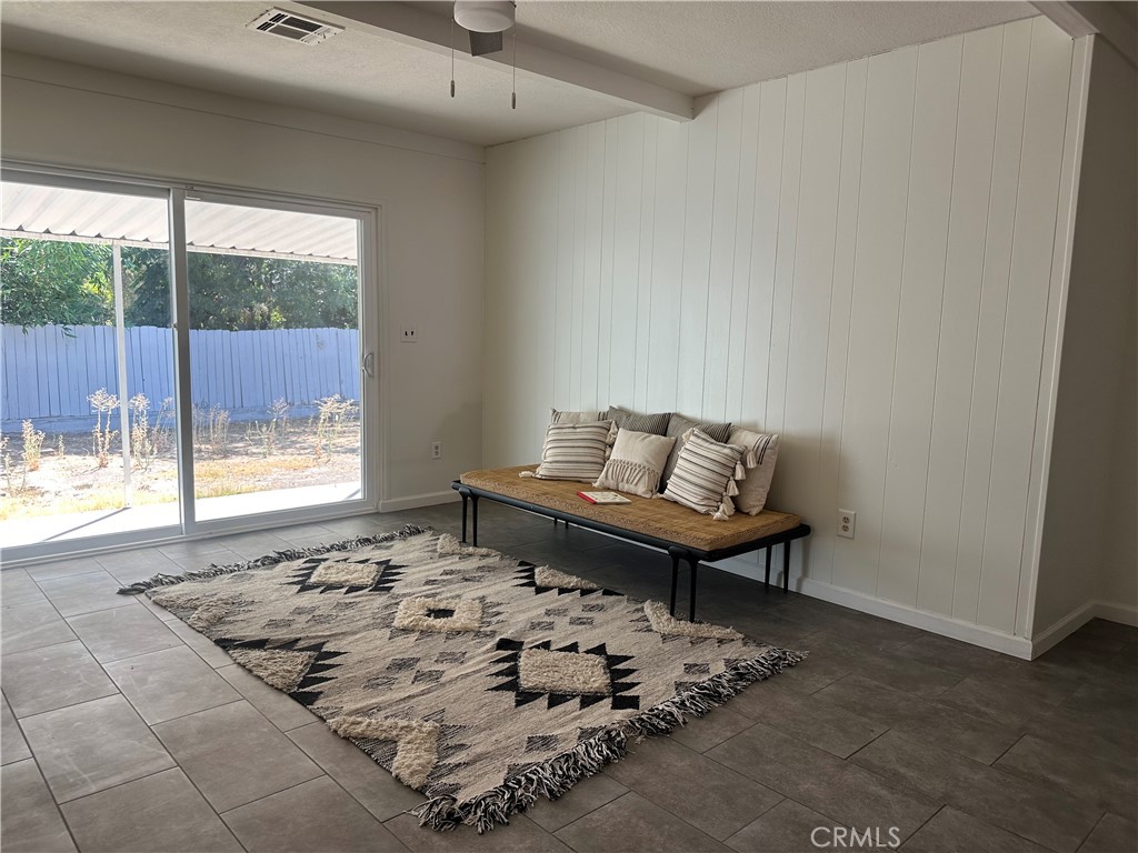 464 W Columbia Avenue, Pomona CA, 9176863701366834435122