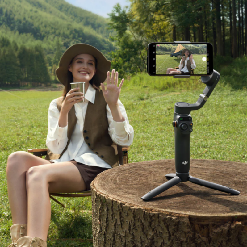$98.2 DJI Osmo Mobile 6 Estabilizador para Teléfono Inteligente con Barra de Extensión Android e IOS (Original $109)63855827995523123