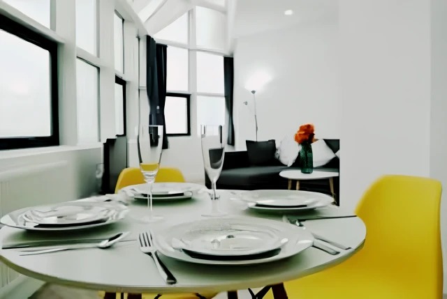 Sapphire House64165347382401122