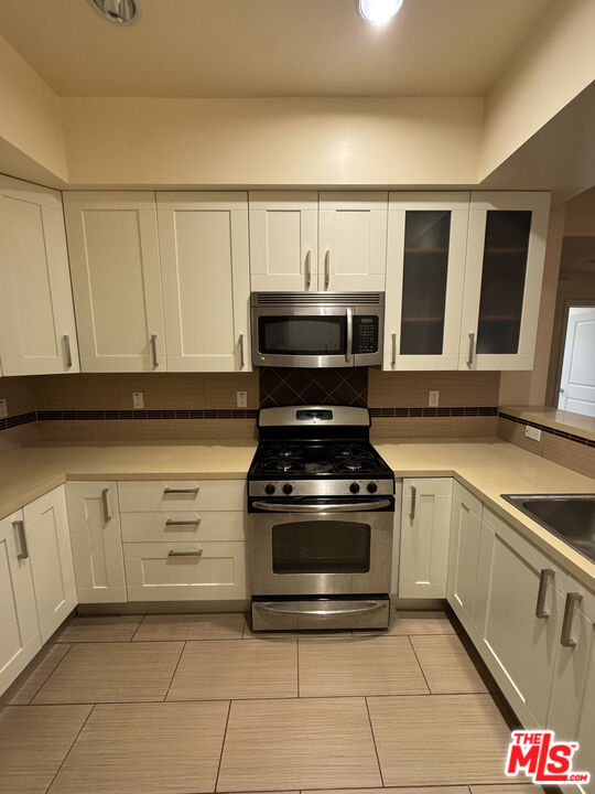 11722 Ohio Avenue 204 Los Angeles CA, 9002564122203027587121