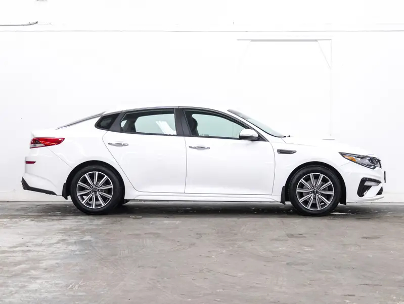 2019 Kia Optima64477850137089120