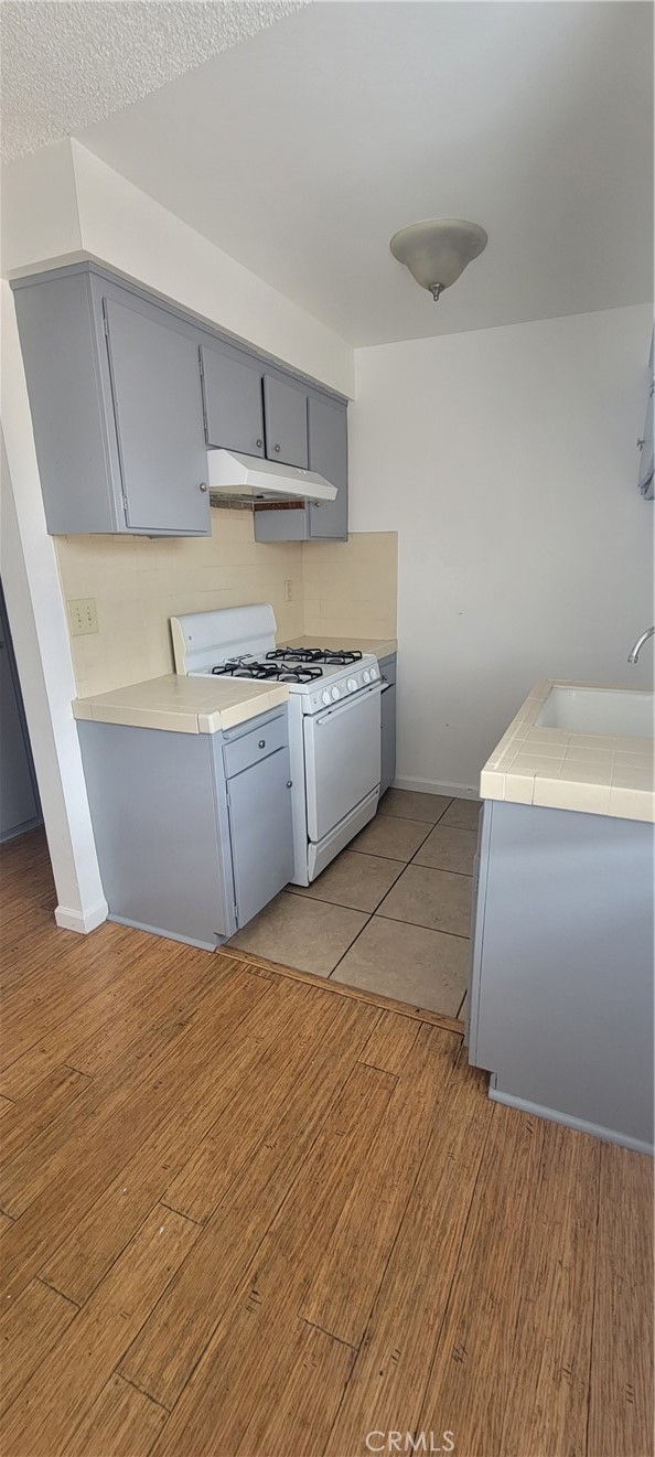 4370 W 141 Street Hawthorne CA, 9025064113221992321122