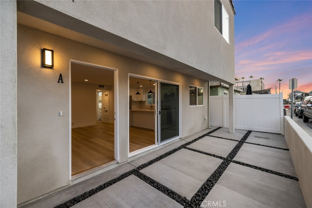 $5,500/month 210 Grant Street A Newport Beach CA, 9266364064625779971121