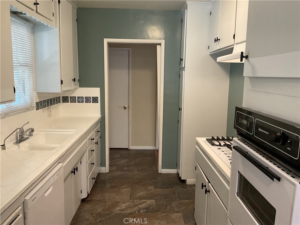 7570 Delaware Street Riverside CA, 9250463789553481601120