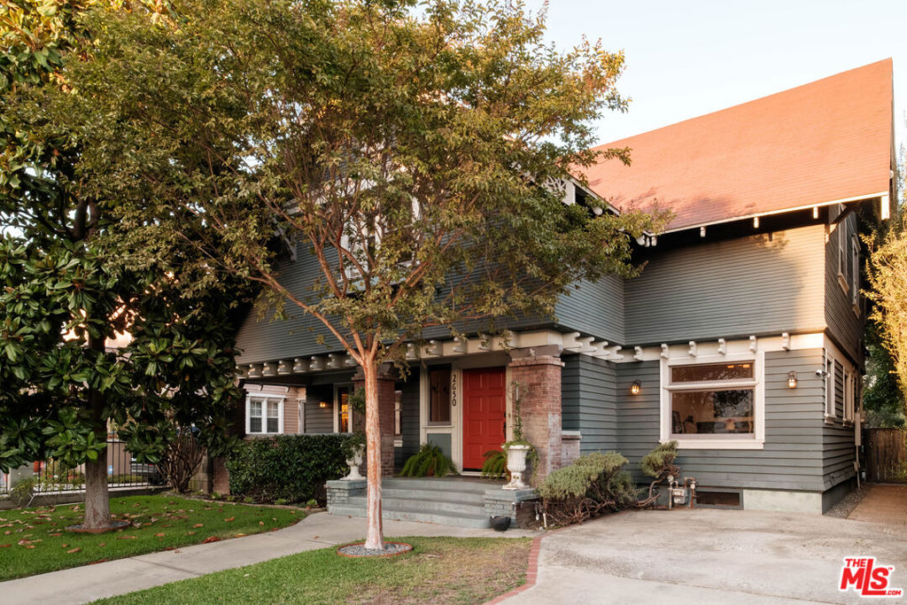2650 Halldale Avenue, Los Angeles CA, 9001863632091033857122