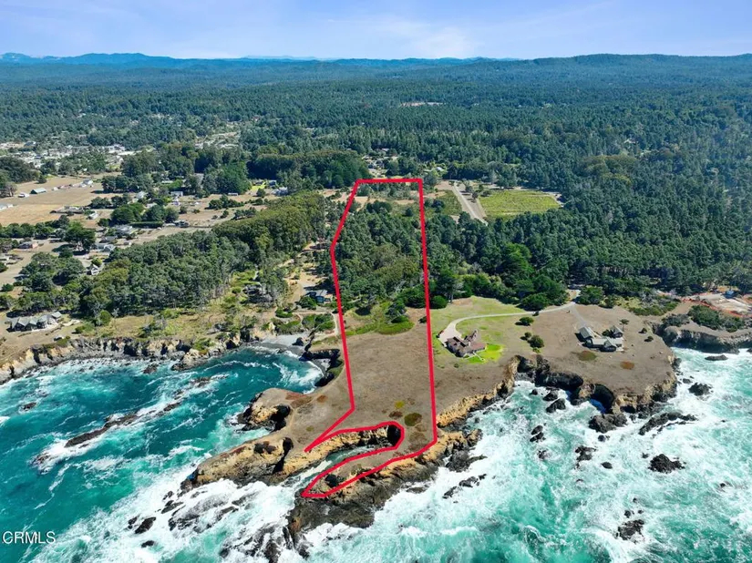 17290 Ocean Drive, Fort Bragg, CA