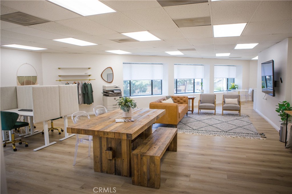 890 Baker St 202 Costa Mesa CA, 9262664102706827009121