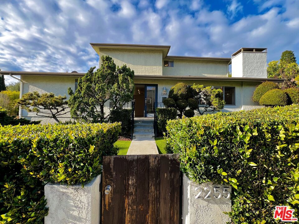 2255 India Street Los Angeles CA, 9003963634829842561121