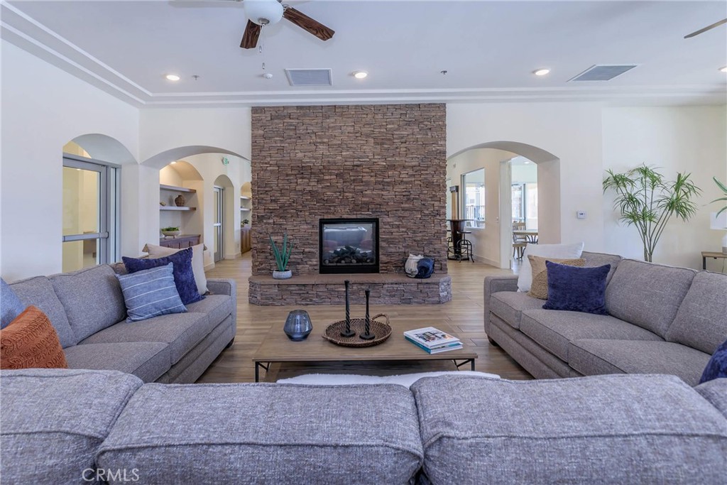 16854 Muscatel Hesperia CA, 9234564101308636675122