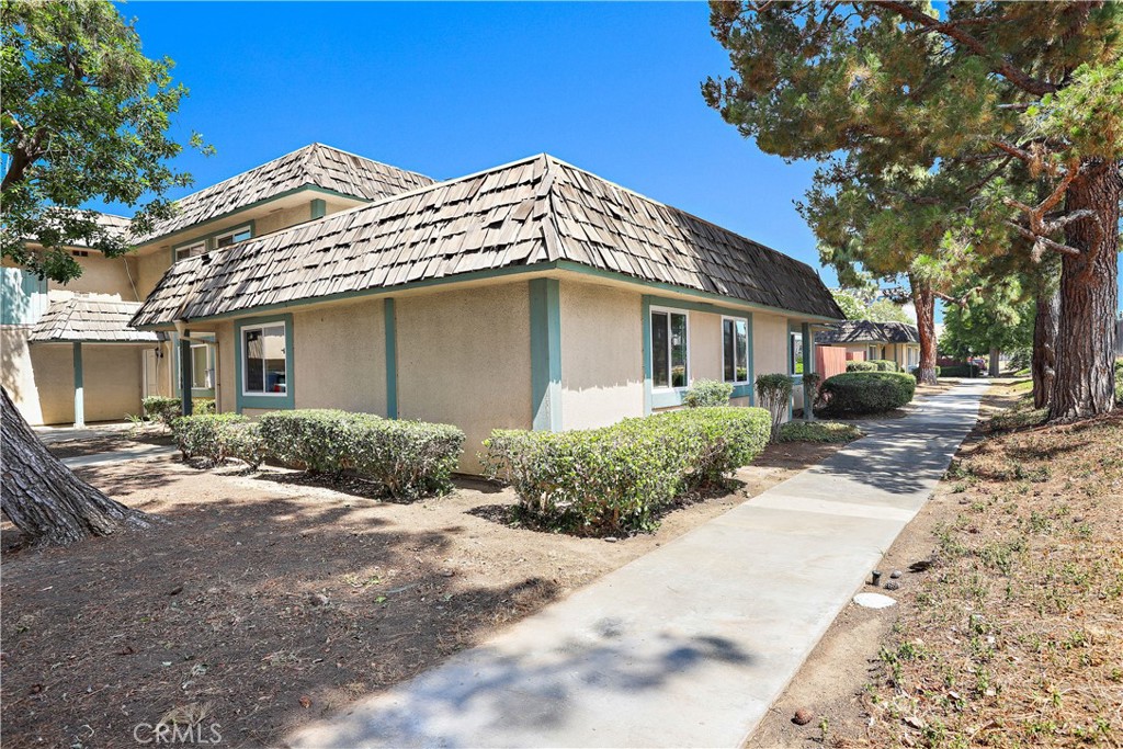 5059 Lynnfield Street, Los Angeles CA, 9003263702886117507120