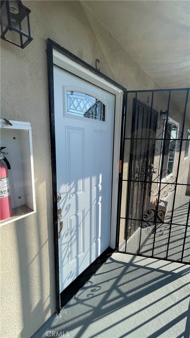 8709 Lyndora Street C Downey CA, 9024264088995420675122