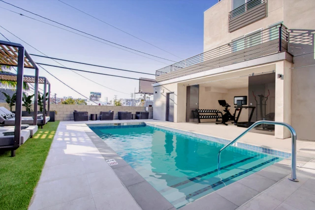 Gillis House63448775666691121