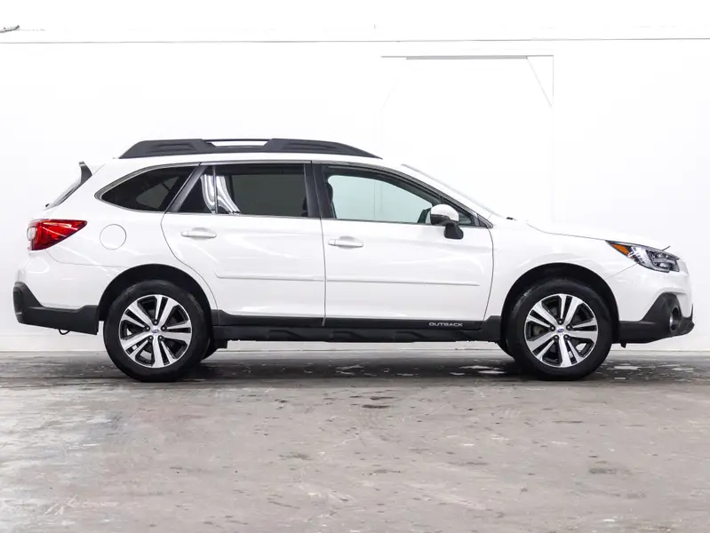 2018 Subaru Outback64134833043202123