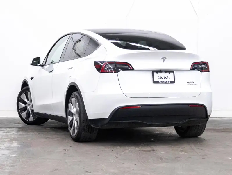 2023 Tesla Model Y64385637294339124