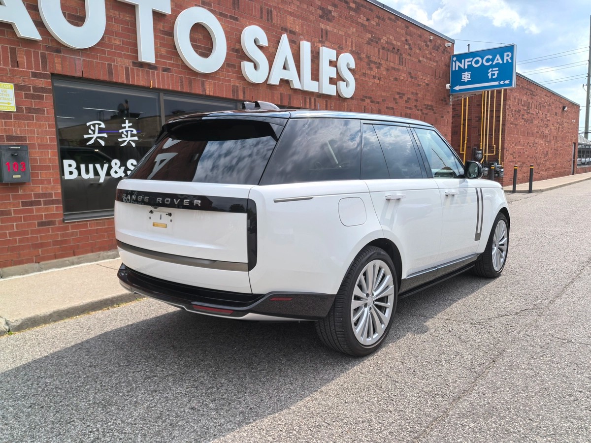 ﻿2024﻿ ﻿Land Rover﻿ ﻿Range Rover﻿ ﻿SE64154047489410123