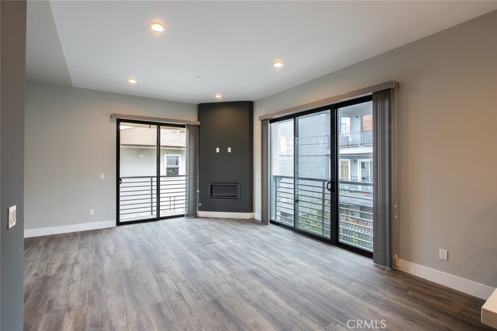 330 Salem Street 204 Glendale CA, 9120364134195363201121