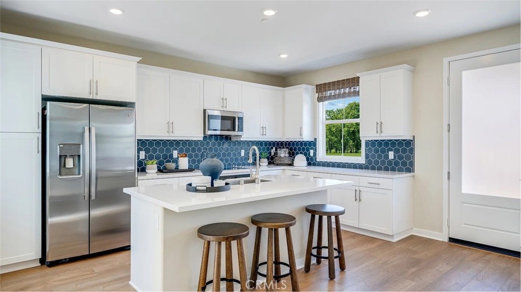 2612 E Forest Paseo, Ontario CA, 9176263821307999363122