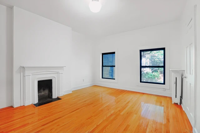 231 West 13th Street63659676917121122