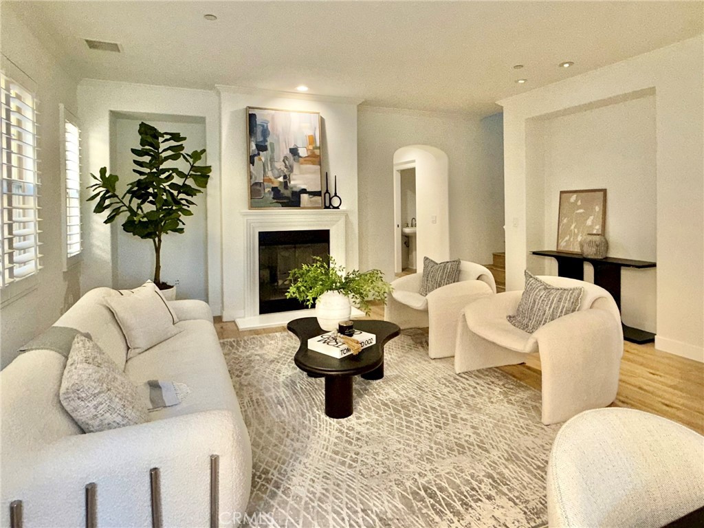 76 Townsend Irvine CA, 9262064098330746882121