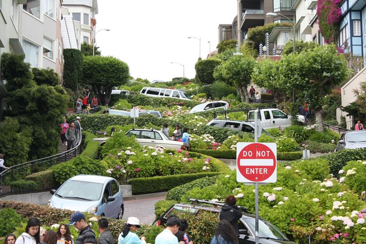<1 día>【Serie de profundidad urbana｜Grupo de 2 personas】Recorrido por la ciudad de San Francisco: Puente Golden Gate + Muelle de los Pescadores + Calle Lombard + Recorrido profundo por San Francisco64108619653890120