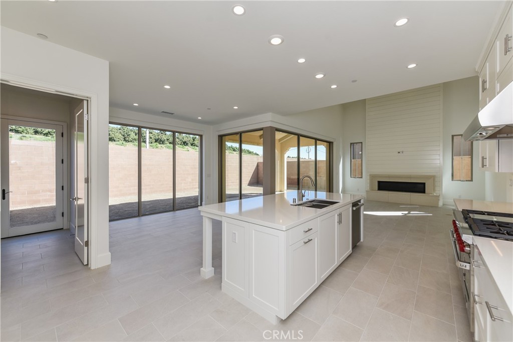 134 Bozeman Irvine CA, 9260263646585277057122