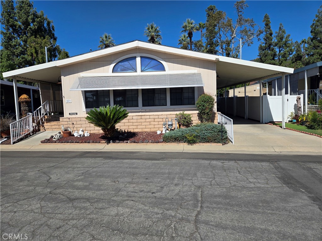 840 Foothill Boulevard 203 Azusa CA, 9170264091421372034121