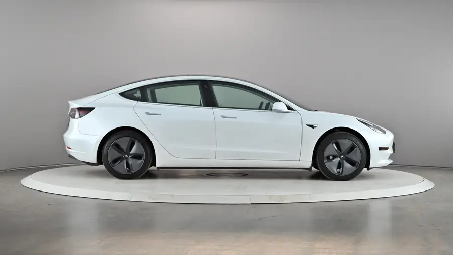 2020 Tesla Model 364258207717763122